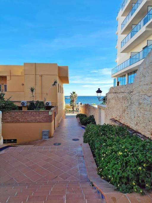 Encantador Duplex Para 6 A 1 Minuto De La Playa Benalmádena Dış mekan fotoğraf