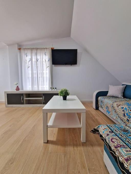 Encantador Duplex Para 6 A 1 Minuto De La Playa Benalmádena Dış mekan fotoğraf