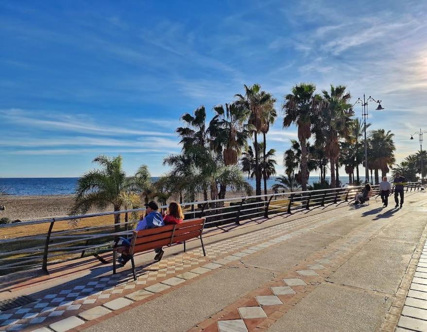 Encantador Duplex Para 6 A 1 Minuto De La Playa Benalmádena Dış mekan fotoğraf
